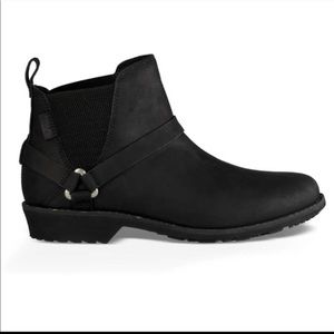 Teva De Vina Dos Chelsea waterproof ankle Boots